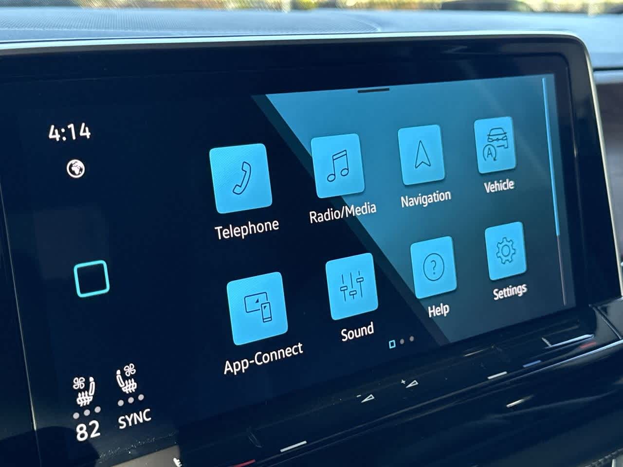 Thumbnail: 2024 Volkswagen Atlas - 18