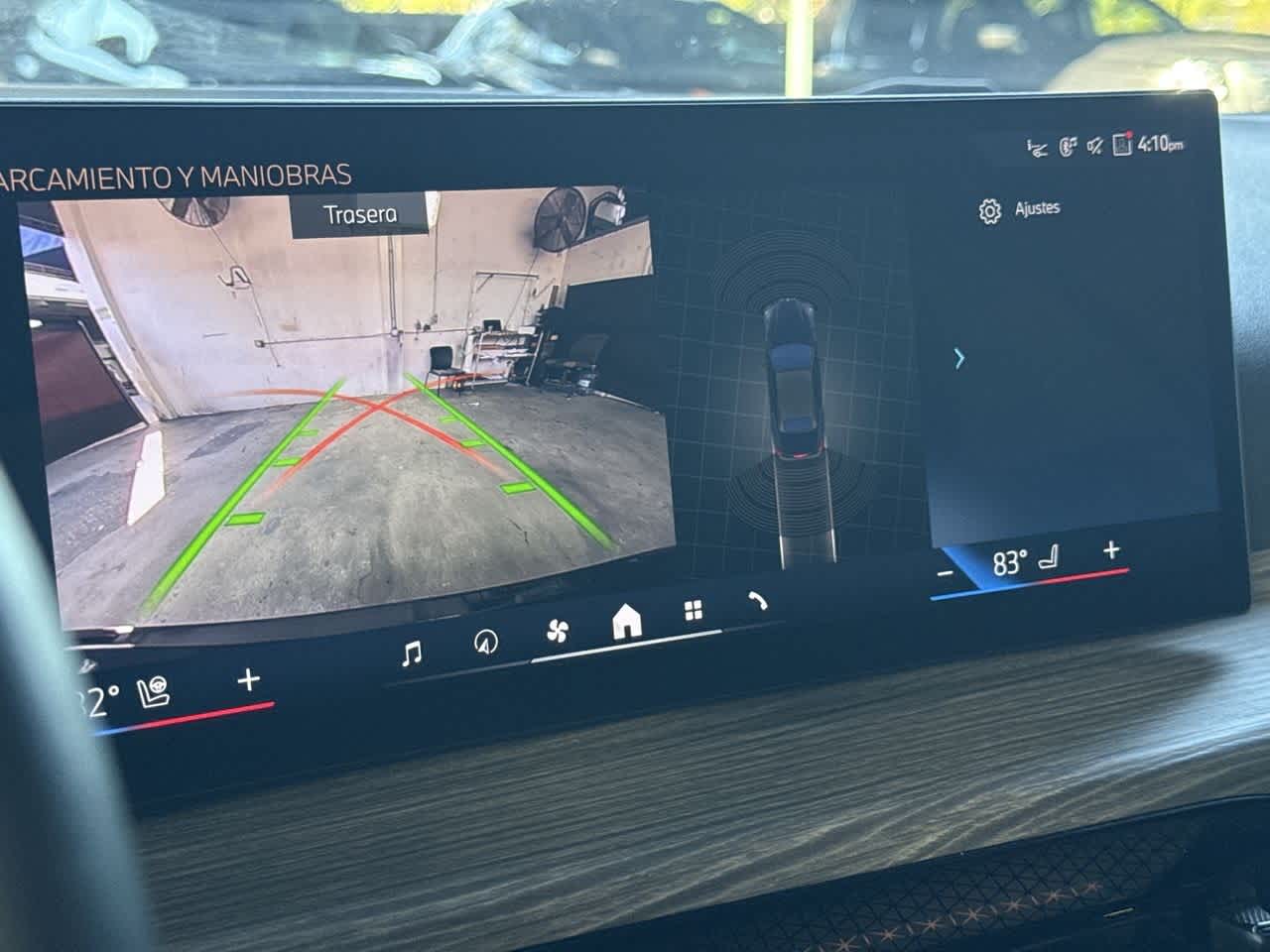 Thumbnail: 2025 BMW 4 Series - 18