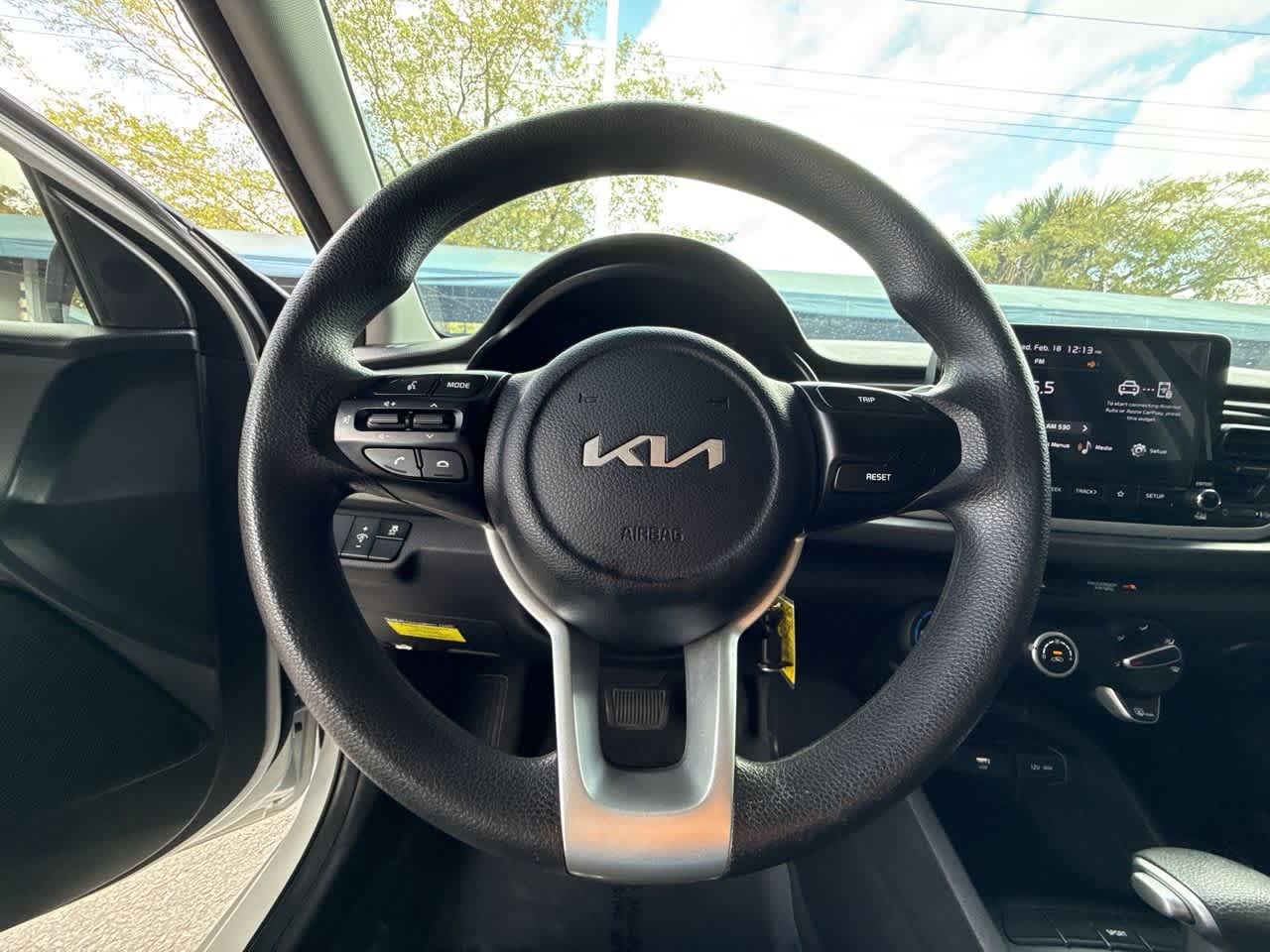 Thumbnail: 2023 Kia Rio - 15