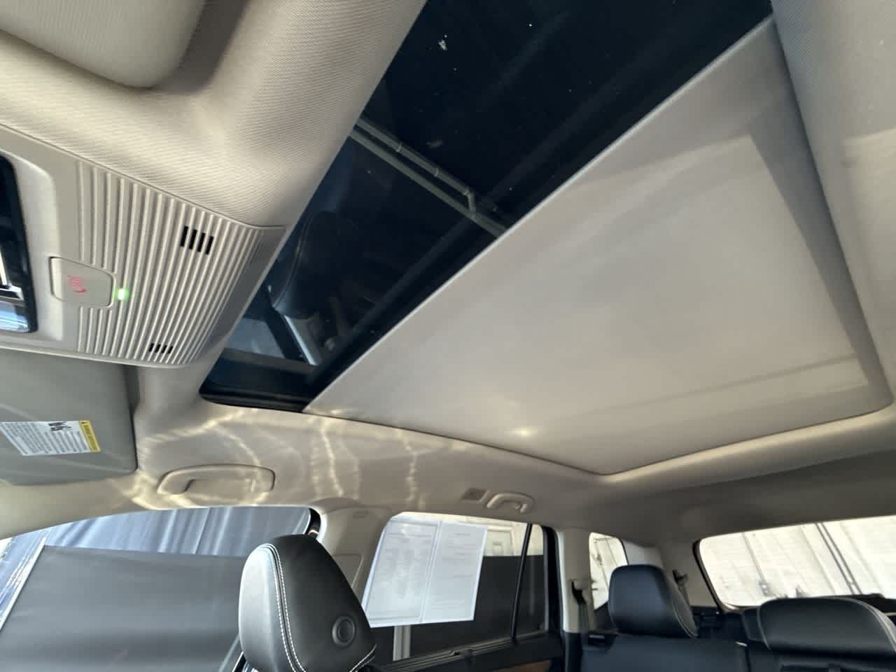 Thumbnail: 2024 Volkswagen Atlas - 17