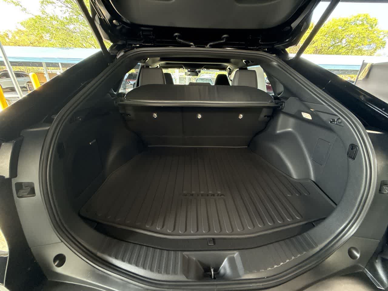 Thumbnail: 2025 Subaru Solterra - 25