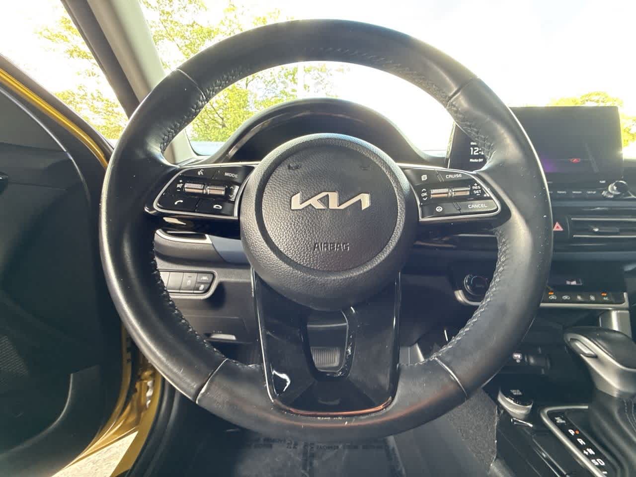 Thumbnail: 2023 Kia Seltos - 15