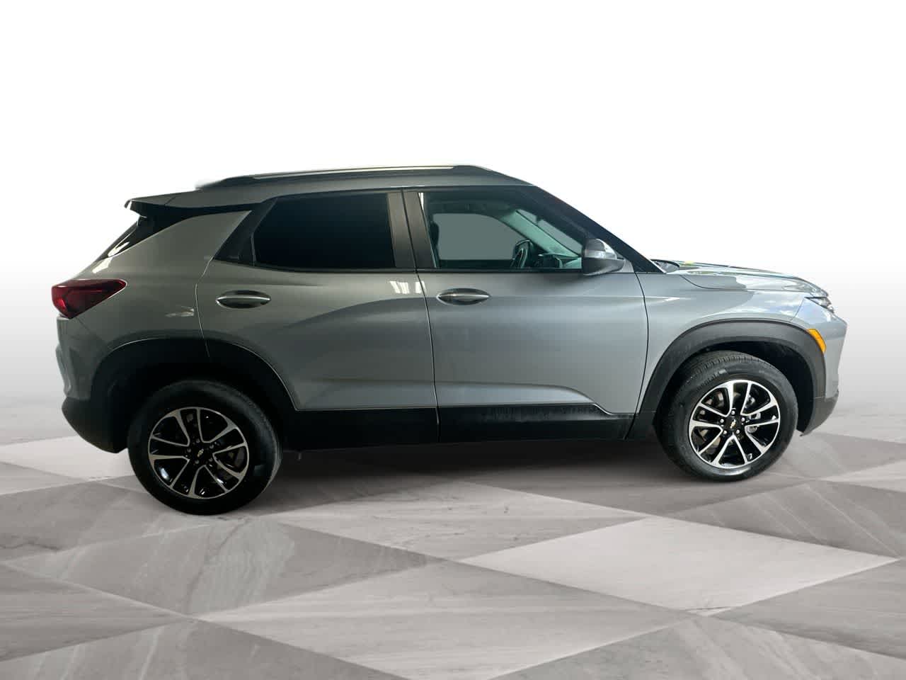 Thumbnail: 2025 Chevrolet TrailBlazer - 9