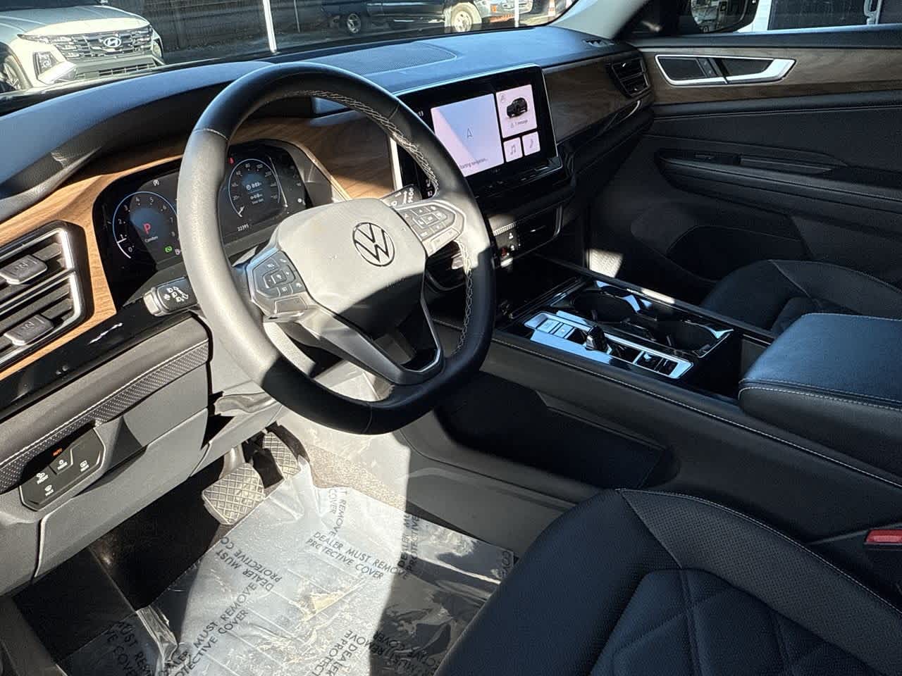 Thumbnail: 2024 Volkswagen Atlas - 13