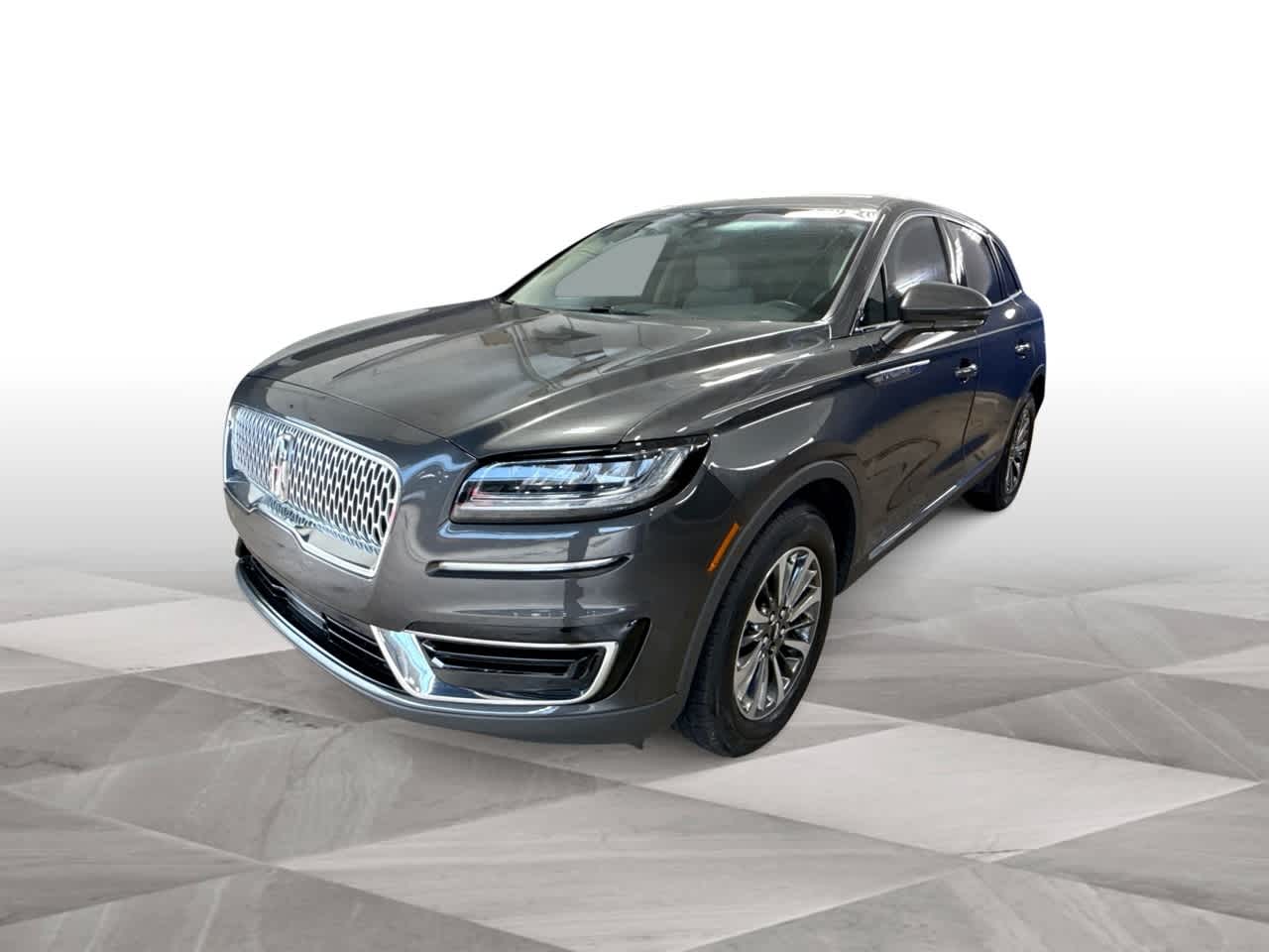 Thumbnail: 2020 Lincoln Nautilus - 4