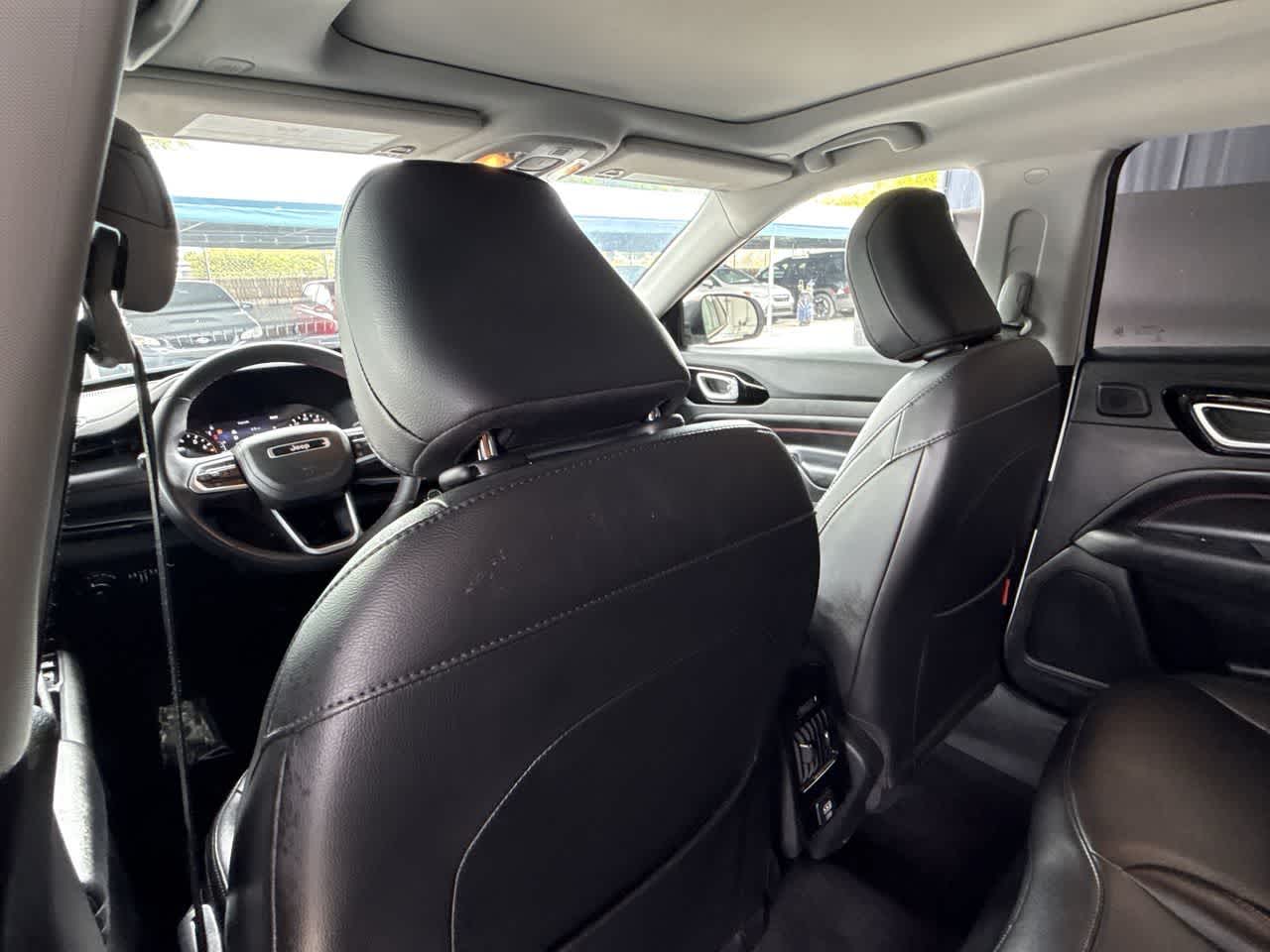 Thumbnail: 2022 Jeep Compass - 23