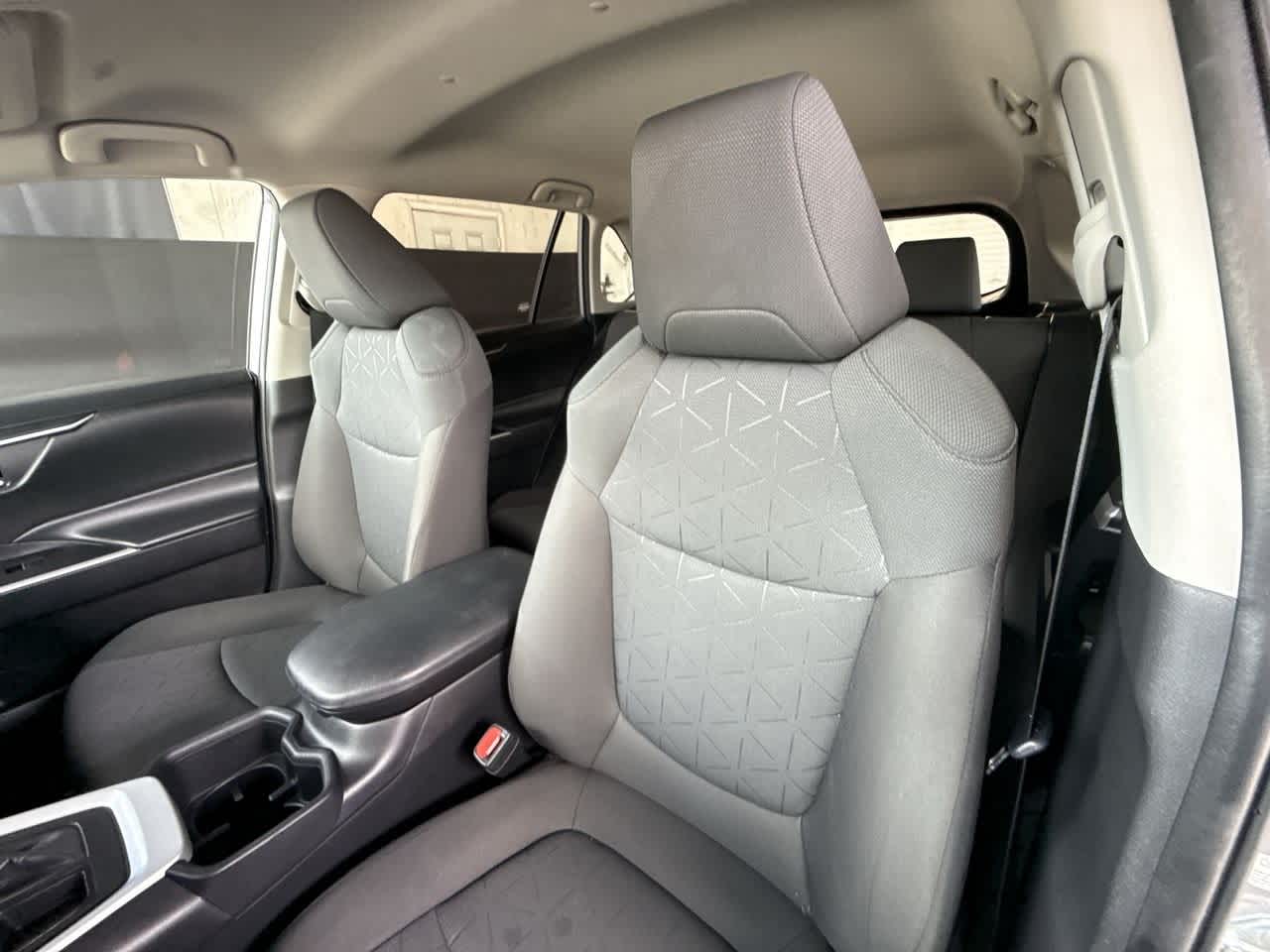 Thumbnail: 2024 Toyota RAV4 - 14