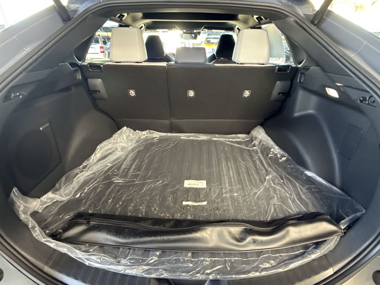 Thumbnail: 2025 Subaru Solterra - 25