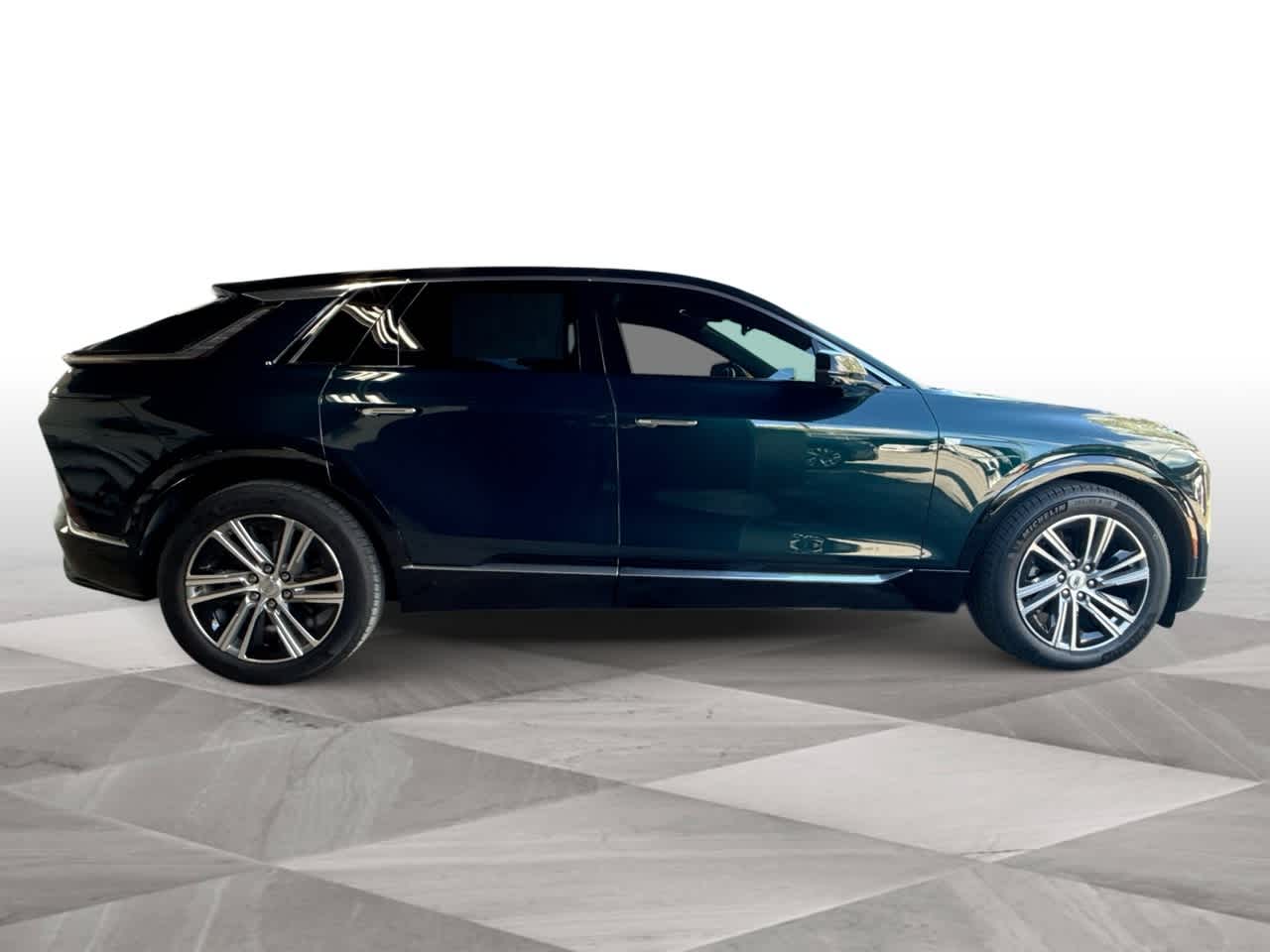 Thumbnail: 2024 Cadillac Lyriq - 9