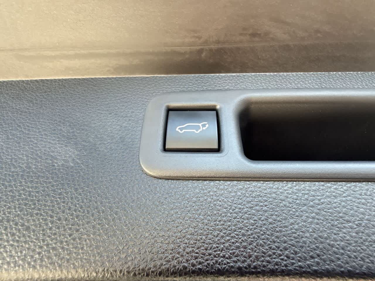 2022 Toyota Highlander LE 30