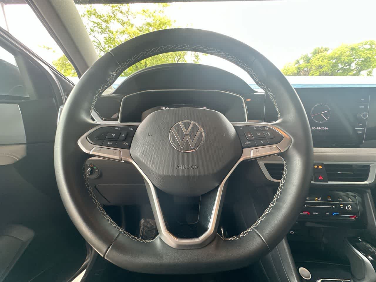 Thumbnail: 2025 Volkswagen Taos - 15