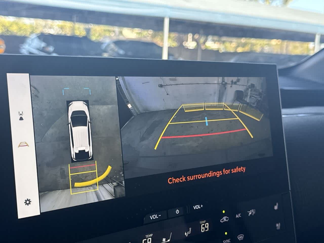 Thumbnail: 2025 Subaru Solterra - 19