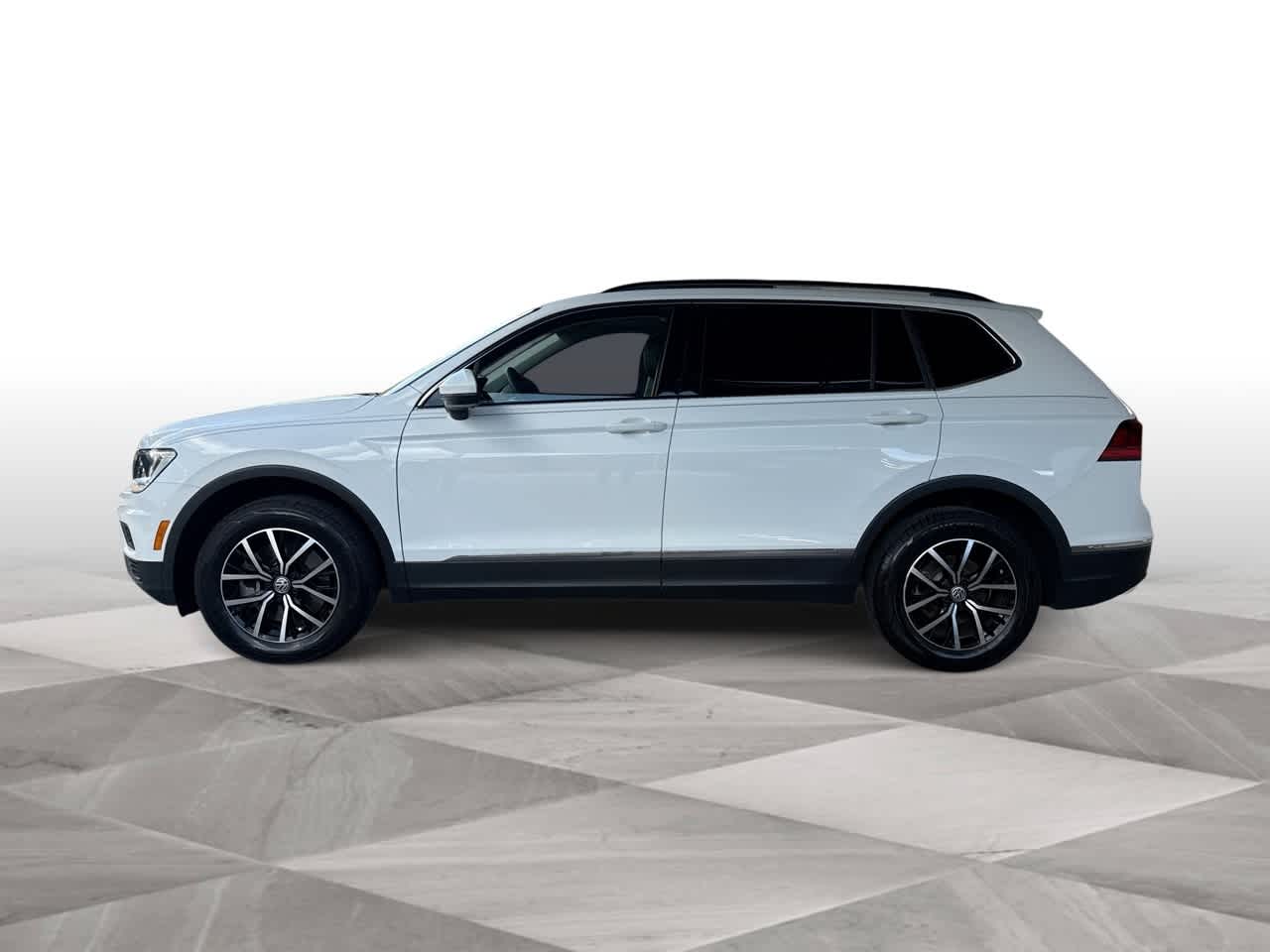 Thumbnail: 2021 Volkswagen Tiguan - 5