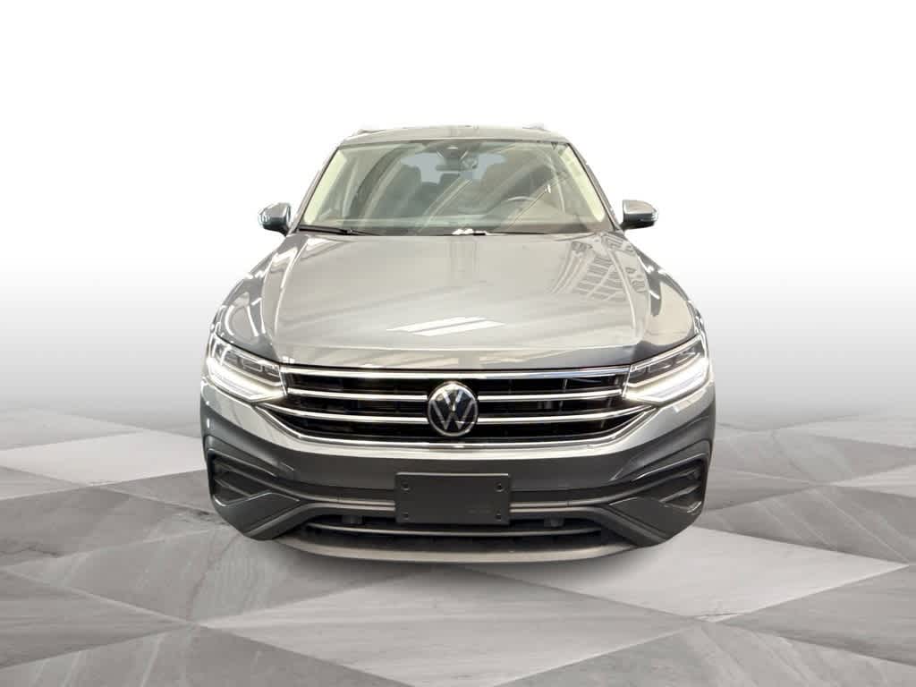 Thumbnail: 2024 Volkswagen Tiguan - 3