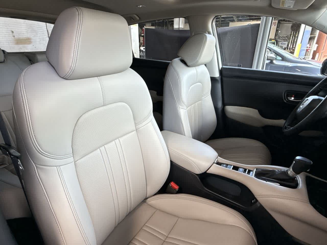 Thumbnail: 2025 Honda HR-V - 27