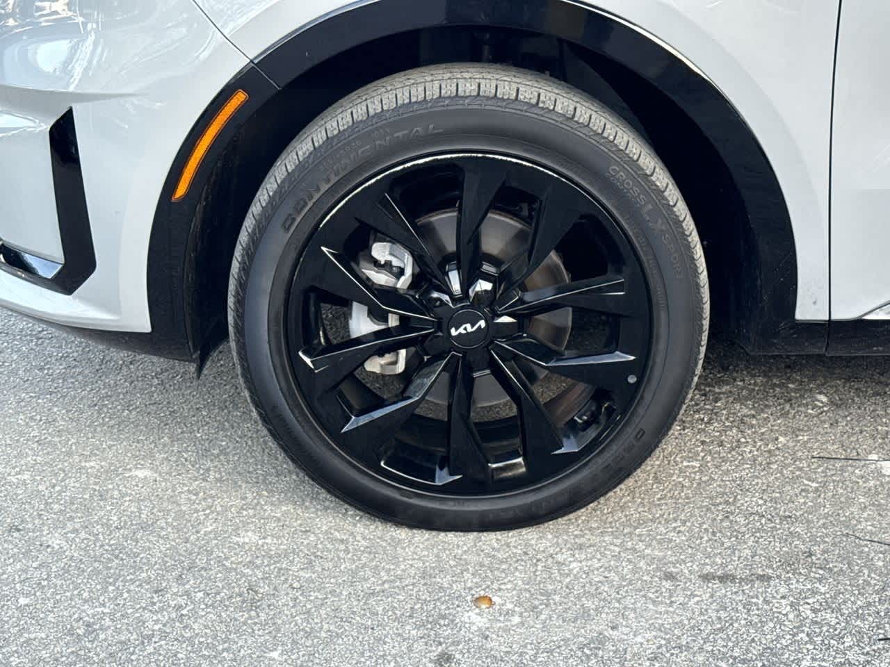 Thumbnail: 2023 Kia Sorento - 11