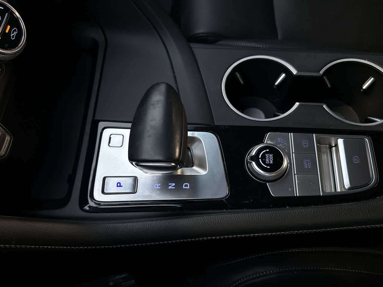 Thumbnail: 2023 Genesis G70 - 21