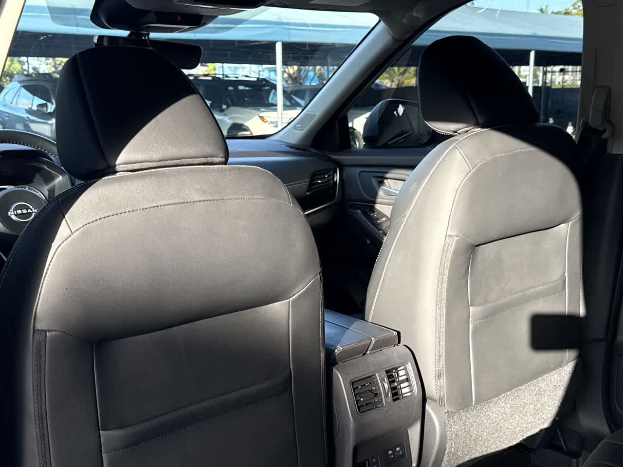 Thumbnail: 2022 Nissan Rogue - 23