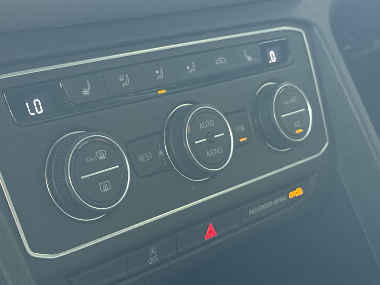 Thumbnail: 2021 Volkswagen Atlas - 21