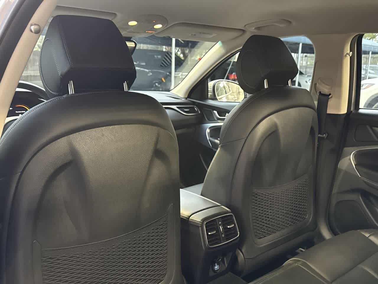 Thumbnail: 2023 Genesis G70 - 23