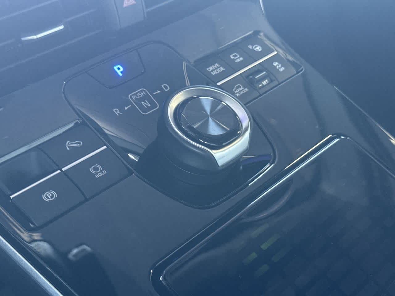 Thumbnail: 2025 Subaru Solterra - 21