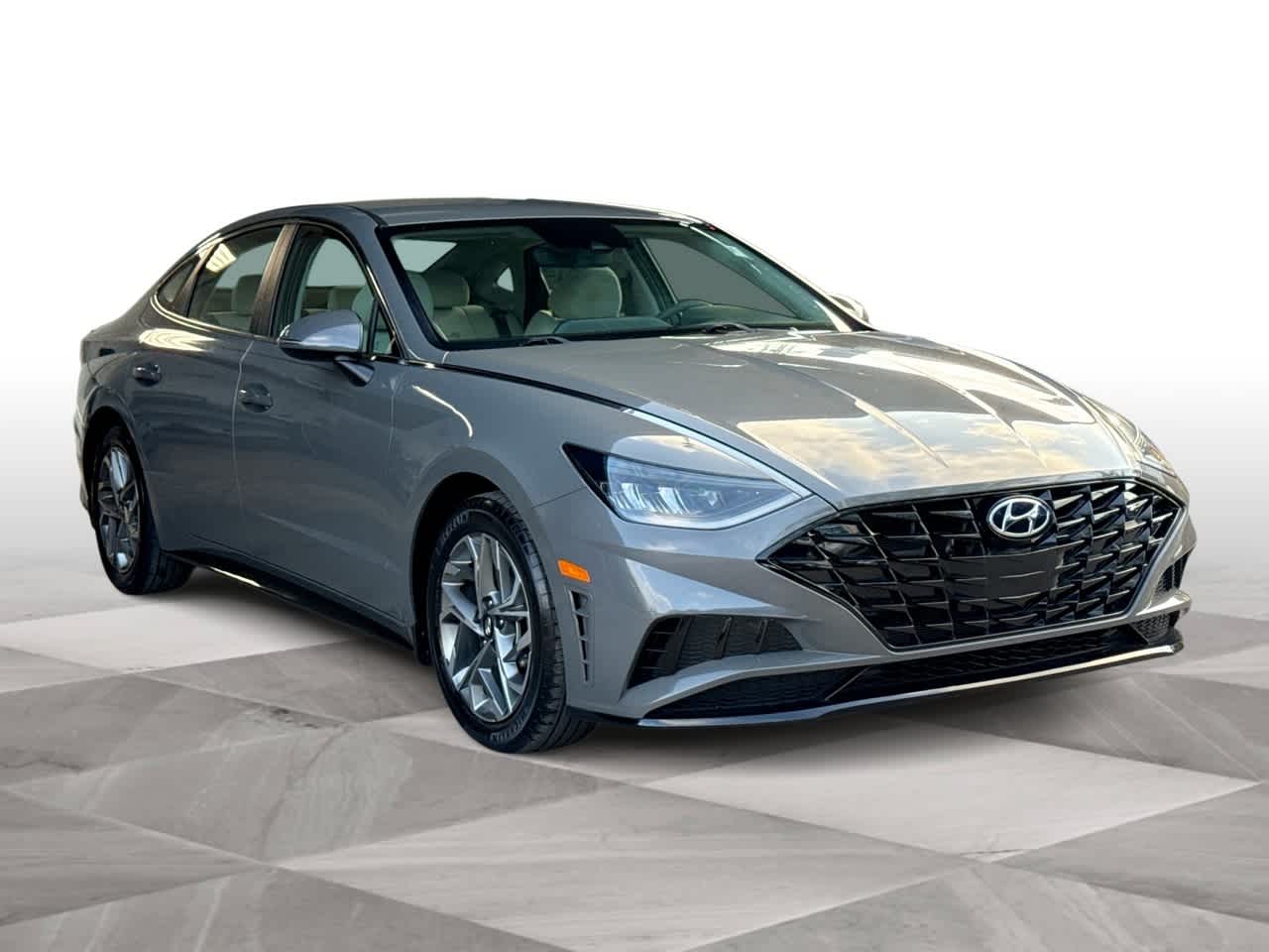 Thumbnail: 2022 Hyundai Sonata - 2