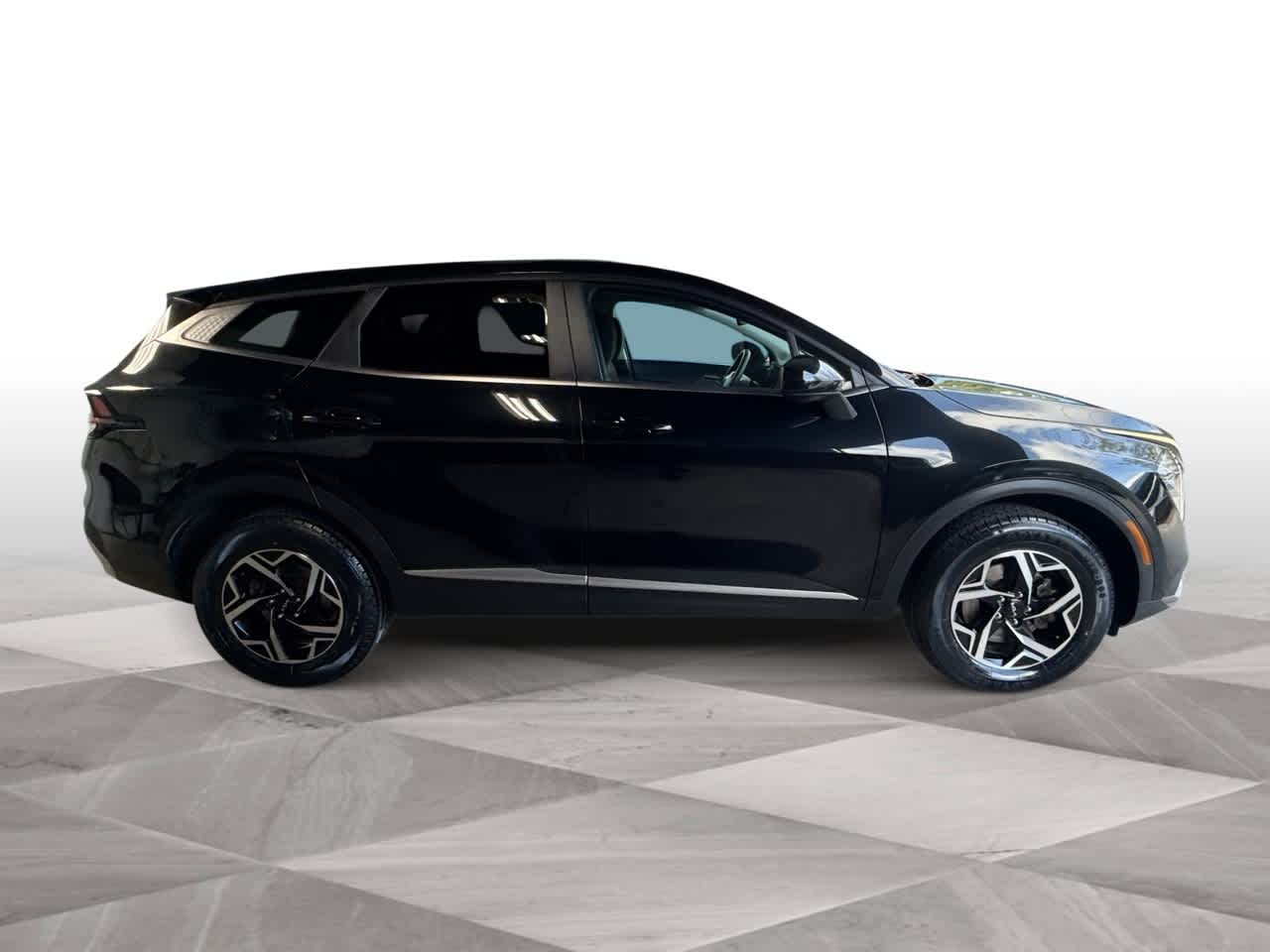 Thumbnail: 2023 Kia Sportage - 9