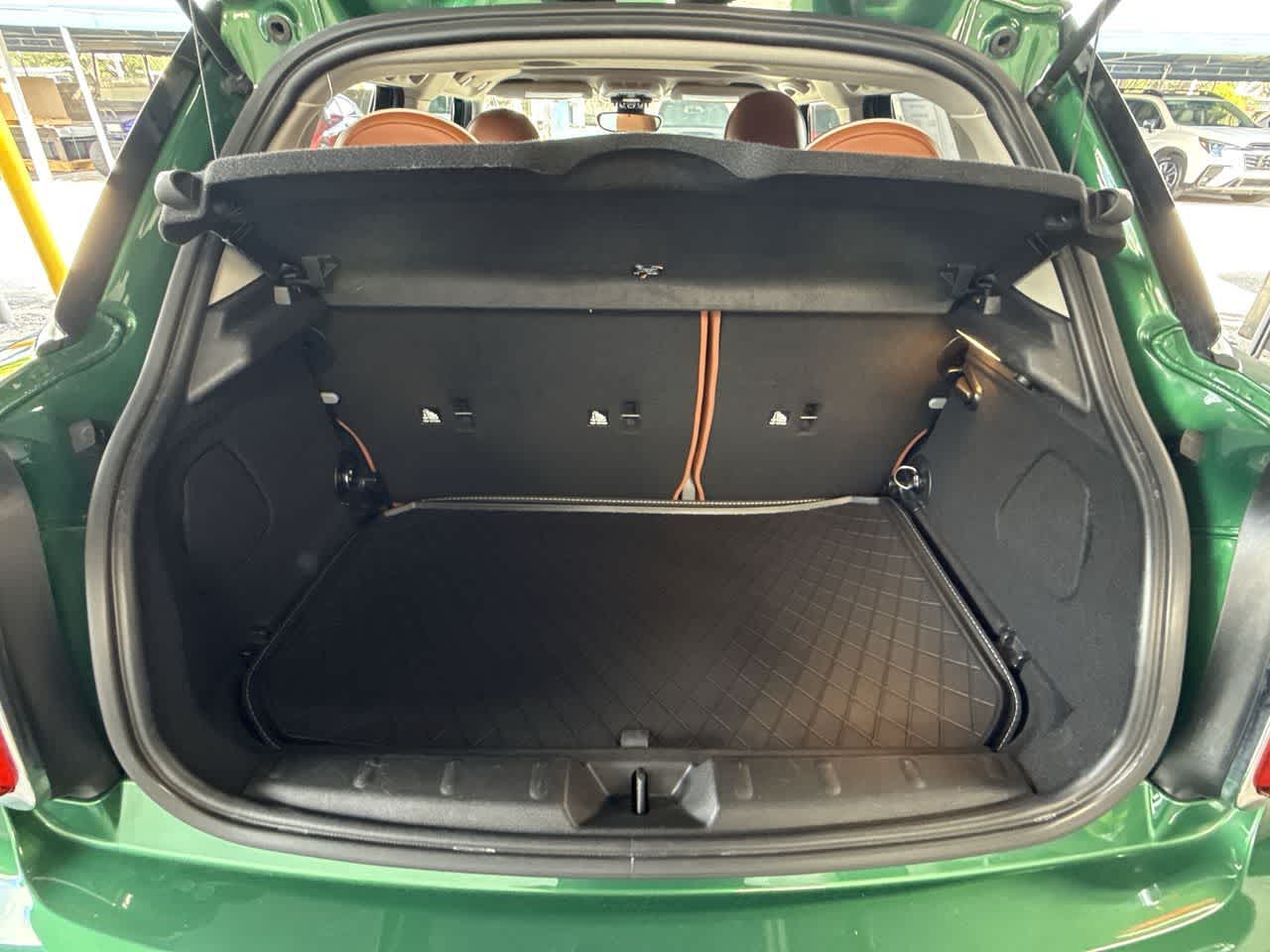 Thumbnail: 2023 MINI Cooper Hardtop - 25