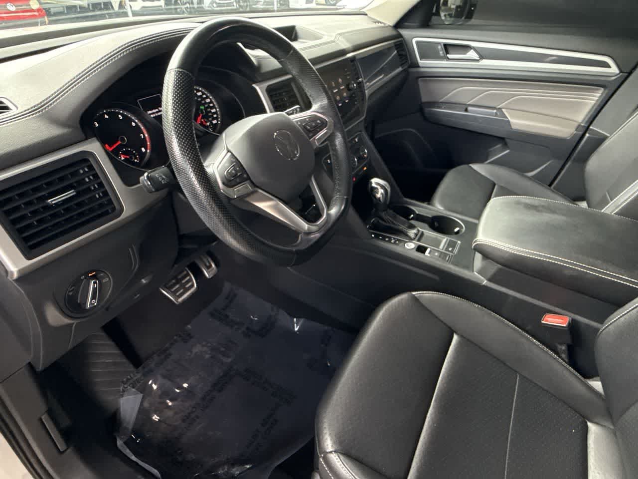 Thumbnail: 2021 Volkswagen Atlas - 14