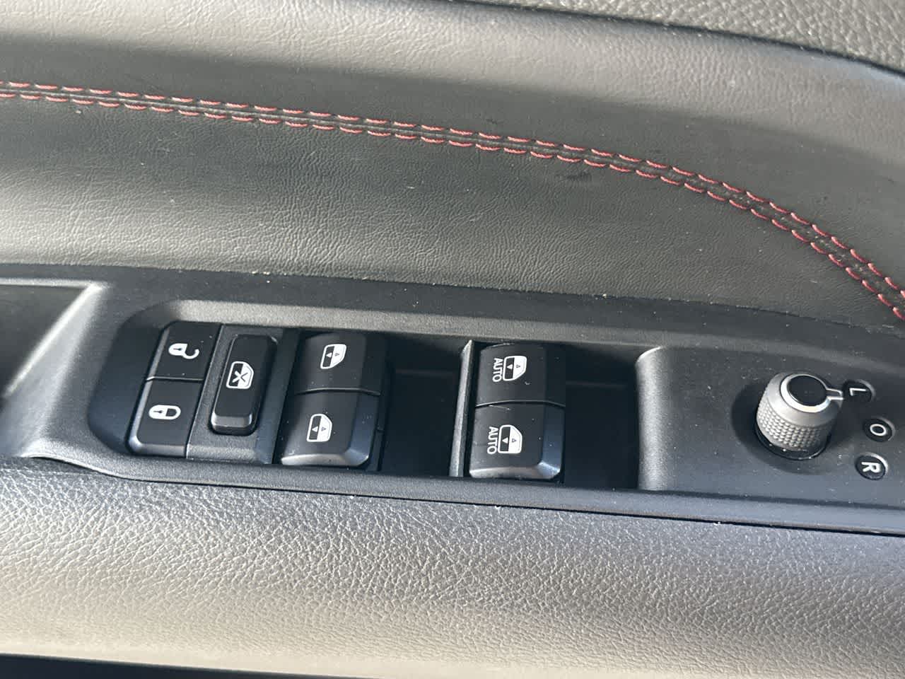 Thumbnail: 2024 Jeep Compass - 17