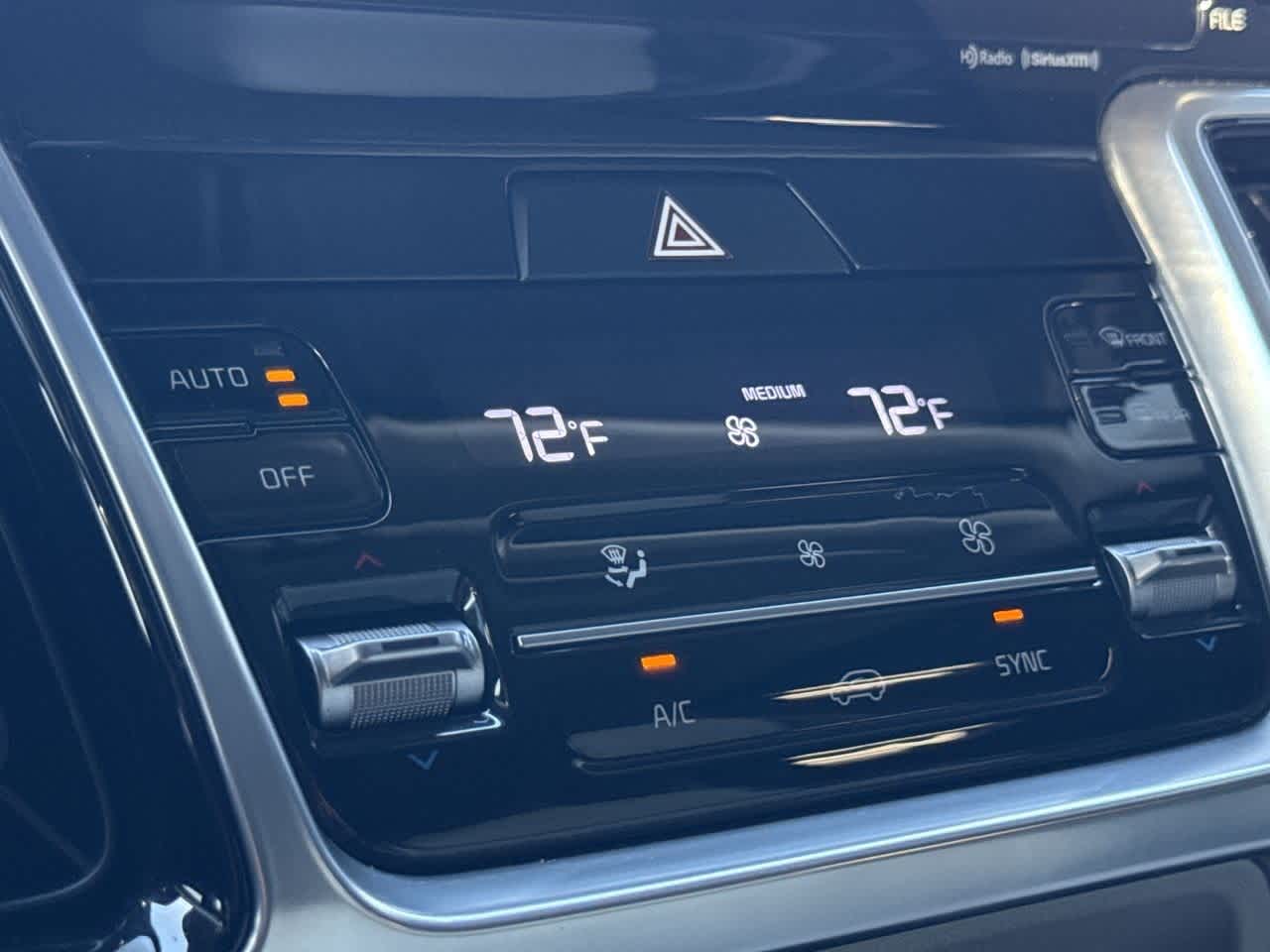 Thumbnail: 2023 Kia Sorento - 20