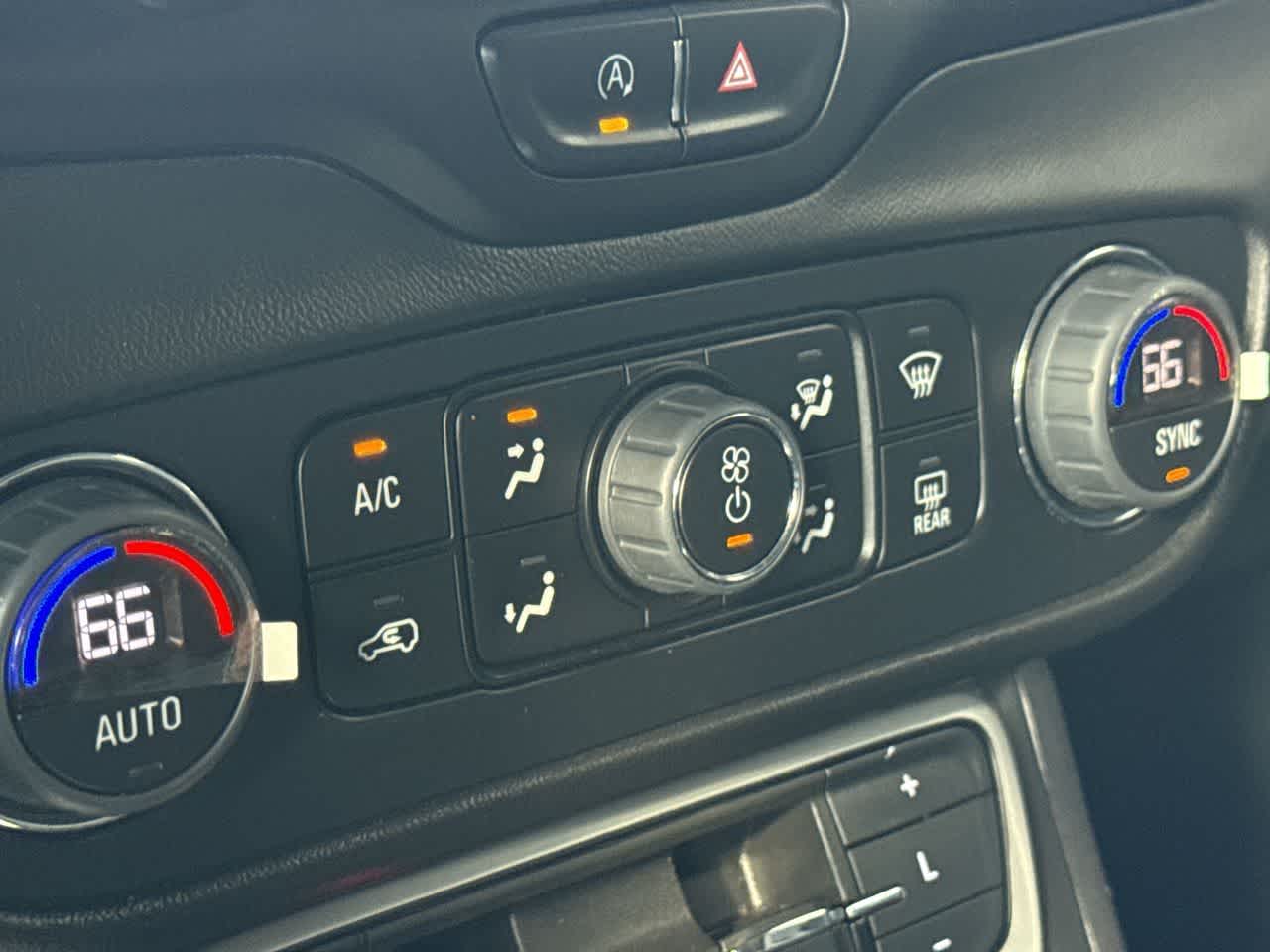 Thumbnail: 2023 GMC Terrain - 20