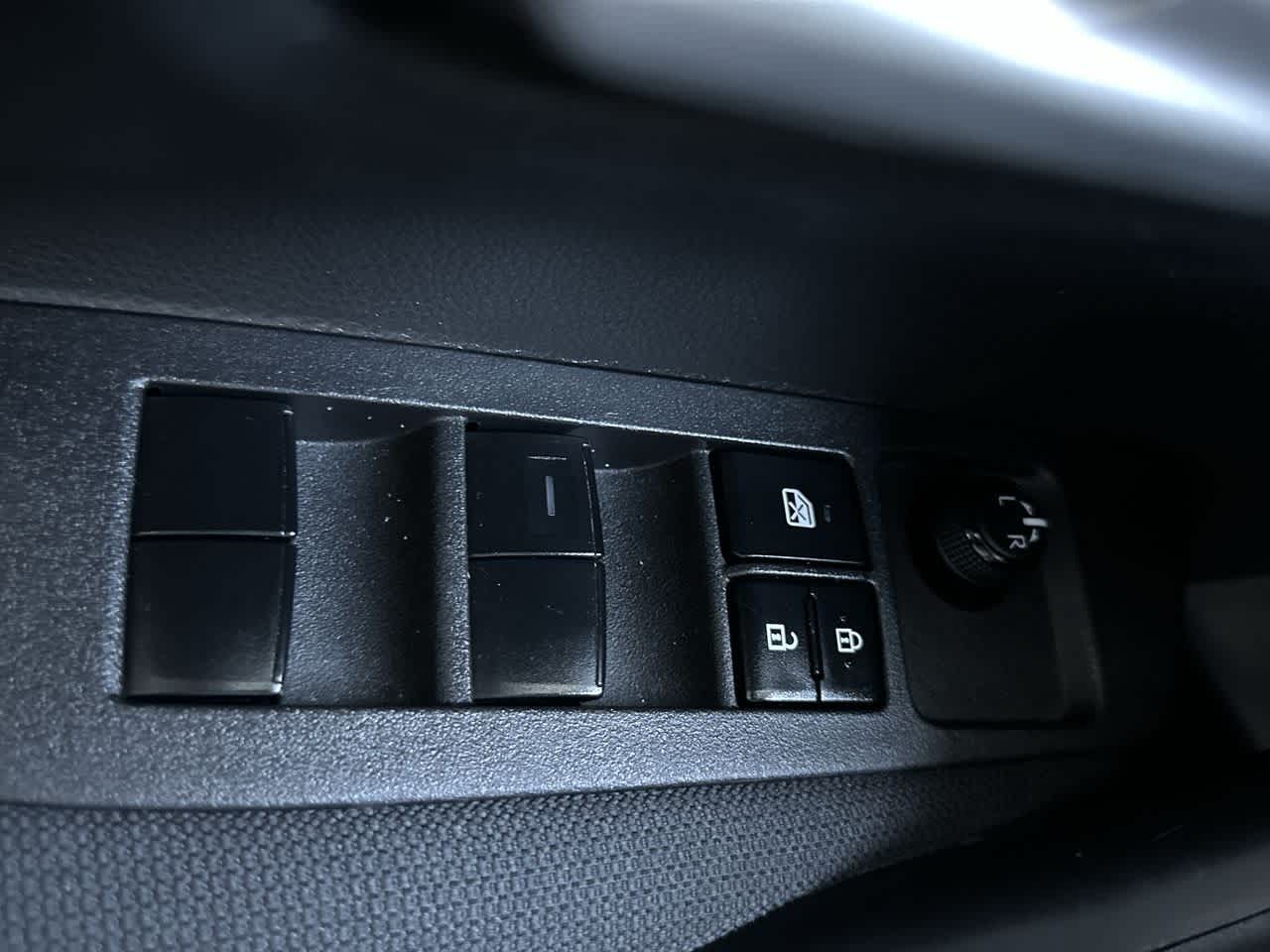 Thumbnail: 2021 Toyota Corolla - 17