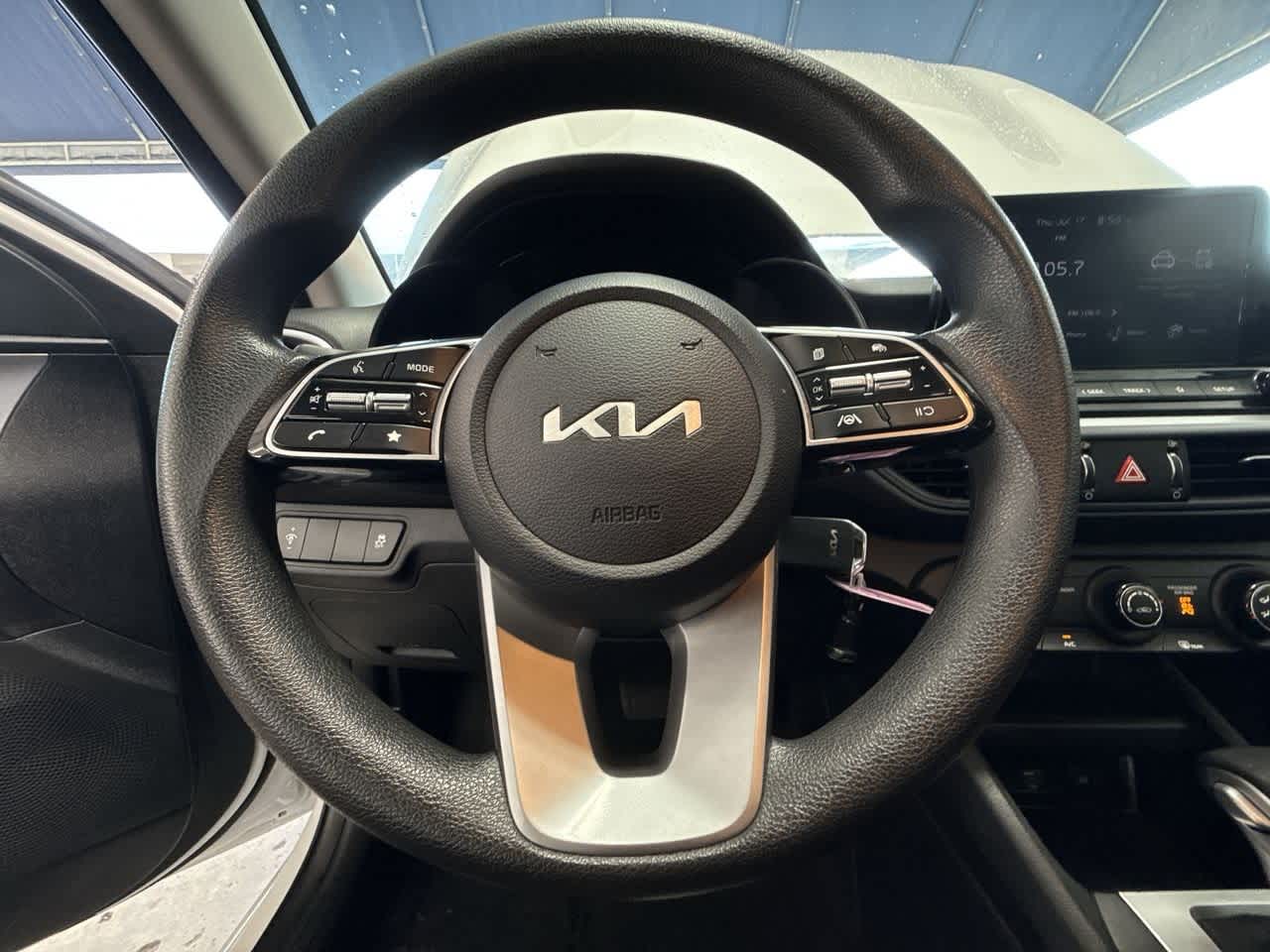 Thumbnail: 2024 Kia Forte - 15