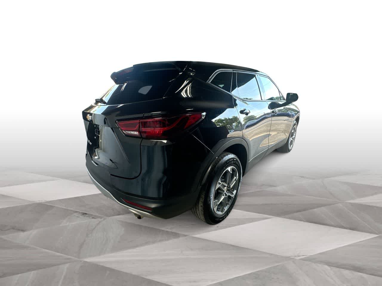 Thumbnail: 2025 Chevrolet Blazer - 8