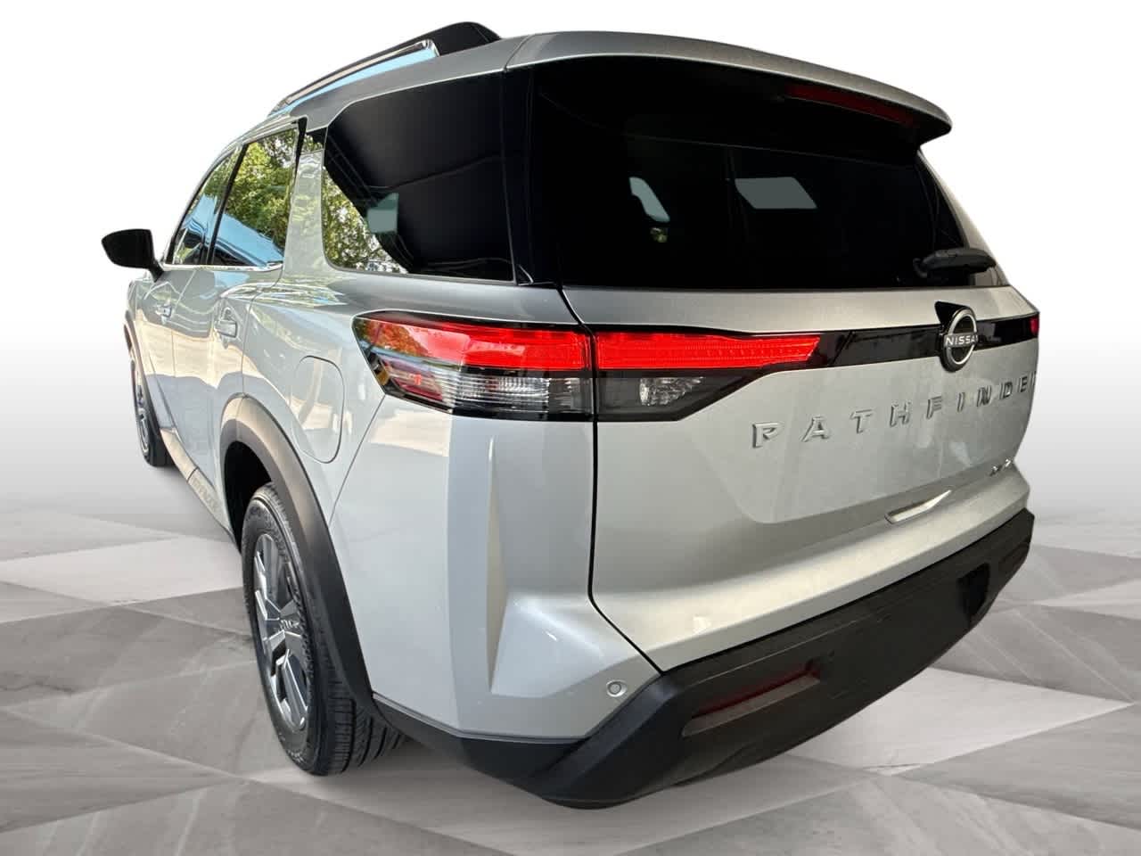 Thumbnail: 2024 Nissan Pathfinder - 6