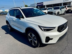 2026 Volvo XC40 B5 Plus AWD SUV