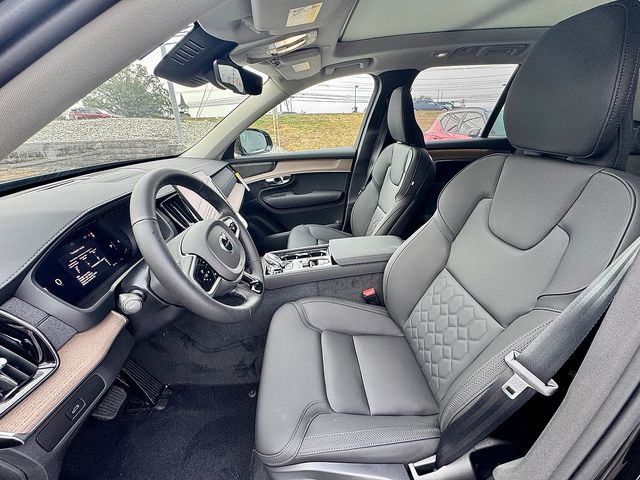 2026 Volvo XC90 Plus - Photo 12