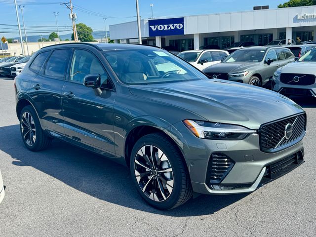 2026 Volvo XC60 B5 Plus Dark AWD's photo