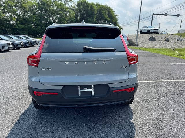 2026 Volvo XC40 Plus - Photo 6