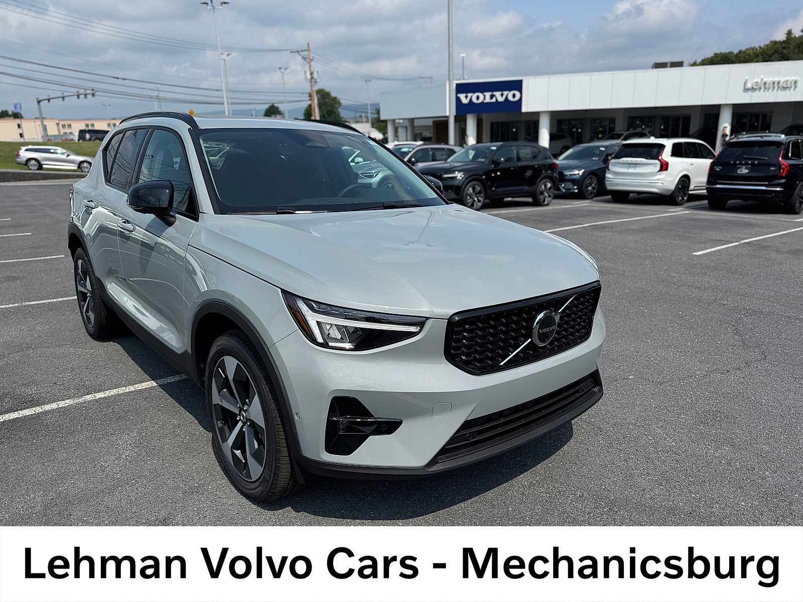 2026 Volvo XC40 Plus