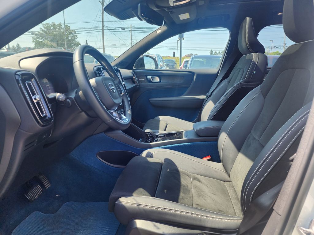 Used 2023 Volvo XC40 Ultimate with VIN YV4ED3UM9P2989873 for sale in Mechanicsburg, PA