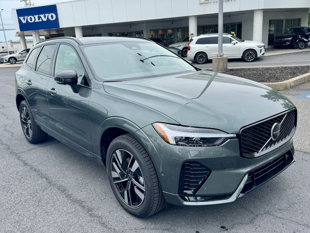 2026 Volvo XC60 B5 Plus Dark AWD's photo