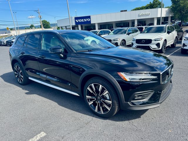 2026 Volvo V60 Cross Country Wagon 