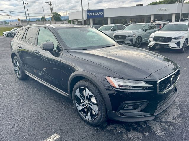 2026 Volvo V60 Cross Country Wagon 