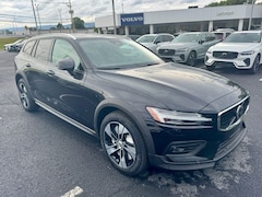2026 Volvo V60 Cross Country B5 Plus AWD Wagon