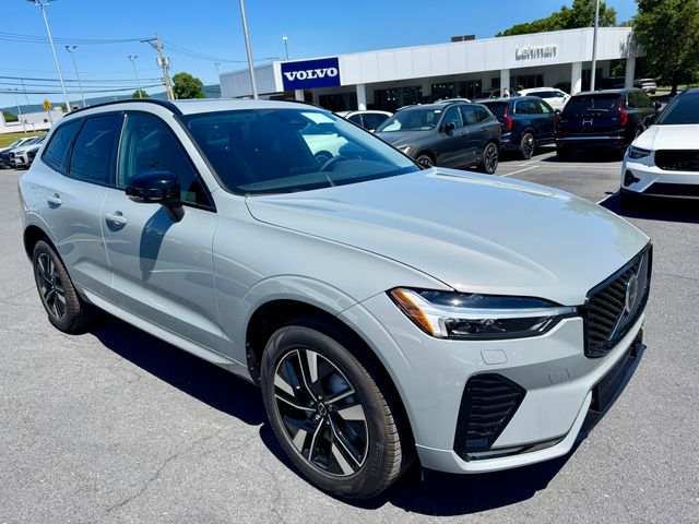 2026 Volvo XC60 B5 Core Dark AWD's photo