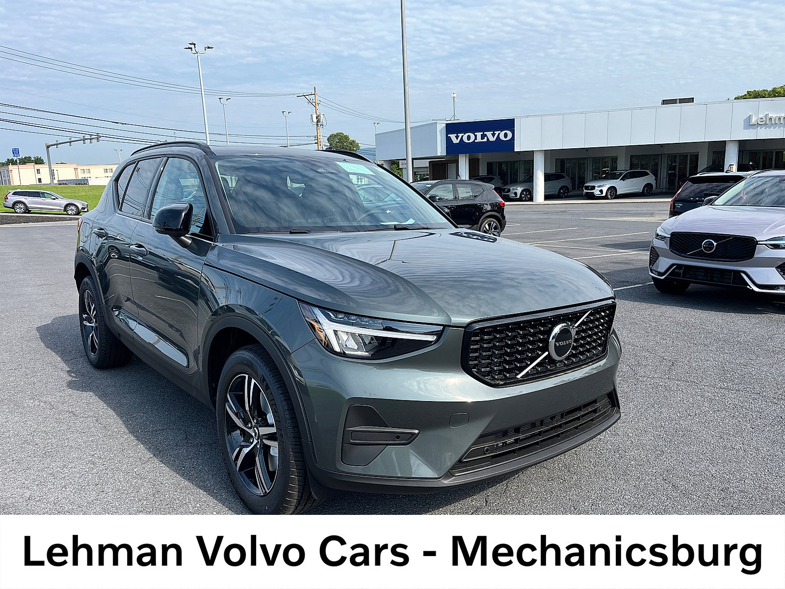 2026 Volvo XC40 B5 AWD Core 