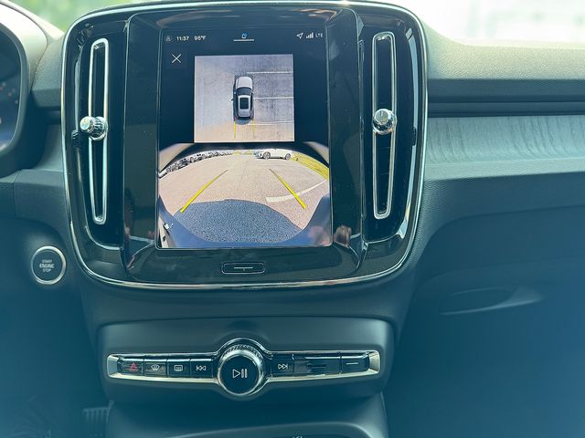 2026 Volvo XC40 Plus - Photo 11