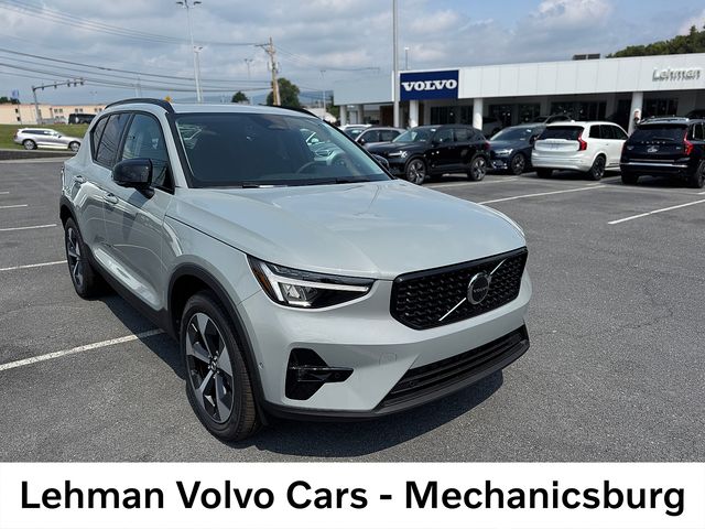 2026 Volvo XC40